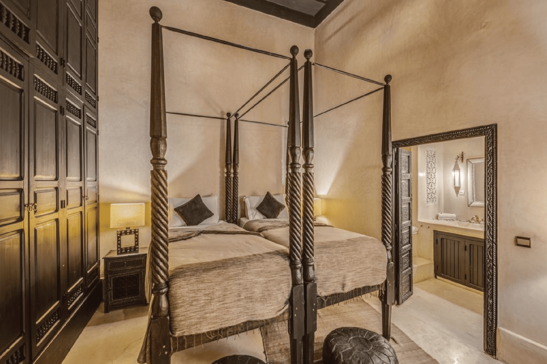 gaiza_conciergerie_Black_Patio_suite_riad_dar_darma-04